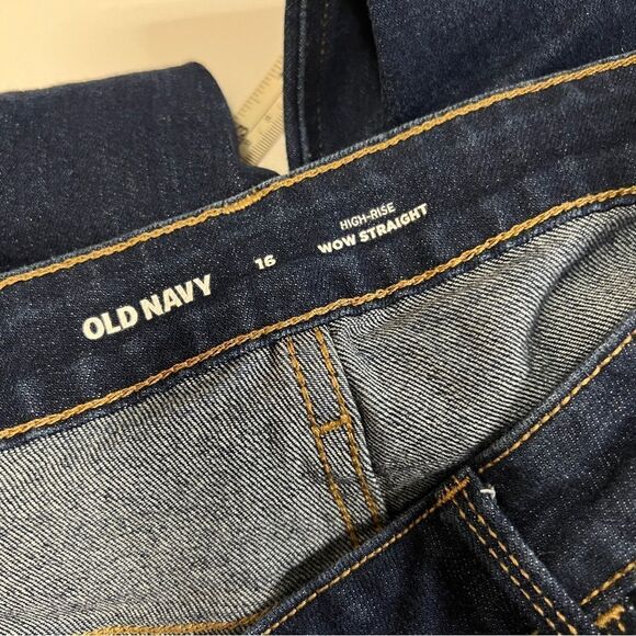 Old Navy High Rise Straight Denim Jeans - Picture 3 of 3